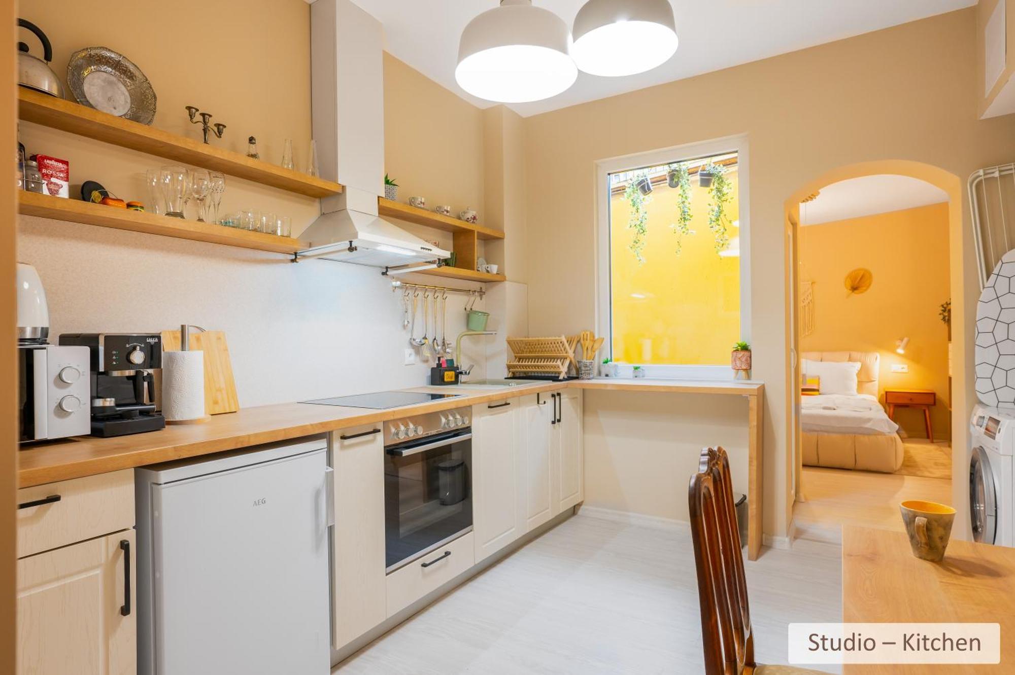 Super Central Stylish Suite & Studio With Shared Terrace By Flat Mаnager Sofia Bagian luar foto