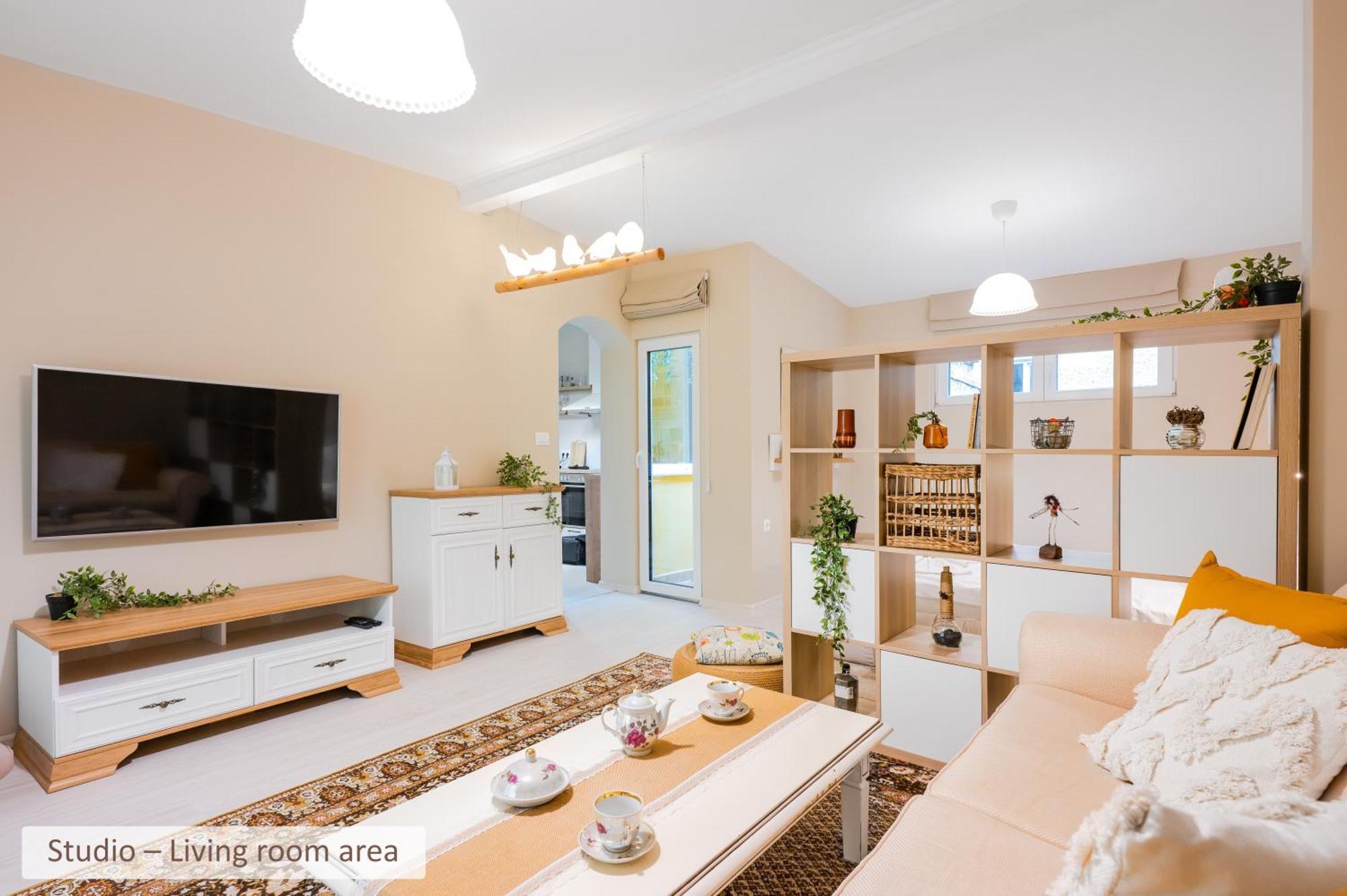 Super Central Stylish Suite & Studio With Shared Terrace By Flat Mаnager Sofia Bagian luar foto